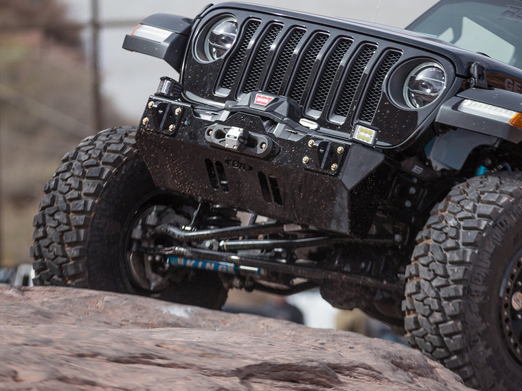 GENRIGHT OFFROAD Front Bumper Stubby, Aluminum (No Bars) for 18-up Jeep Wrangler JL & 20-up Jeep Gladiator JT
